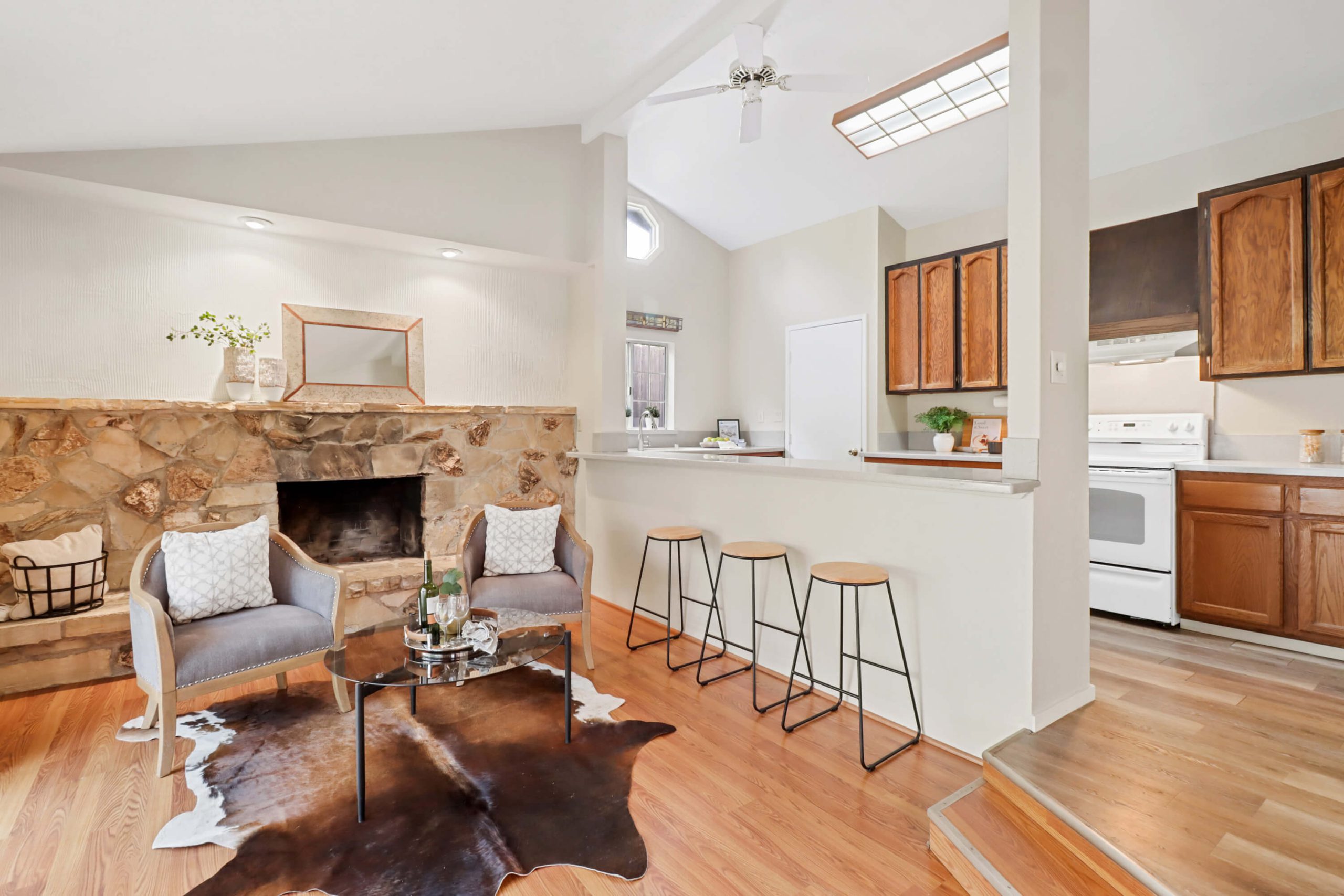 Saffron Way, Citrus Heights - Premiere Home Staging & Design