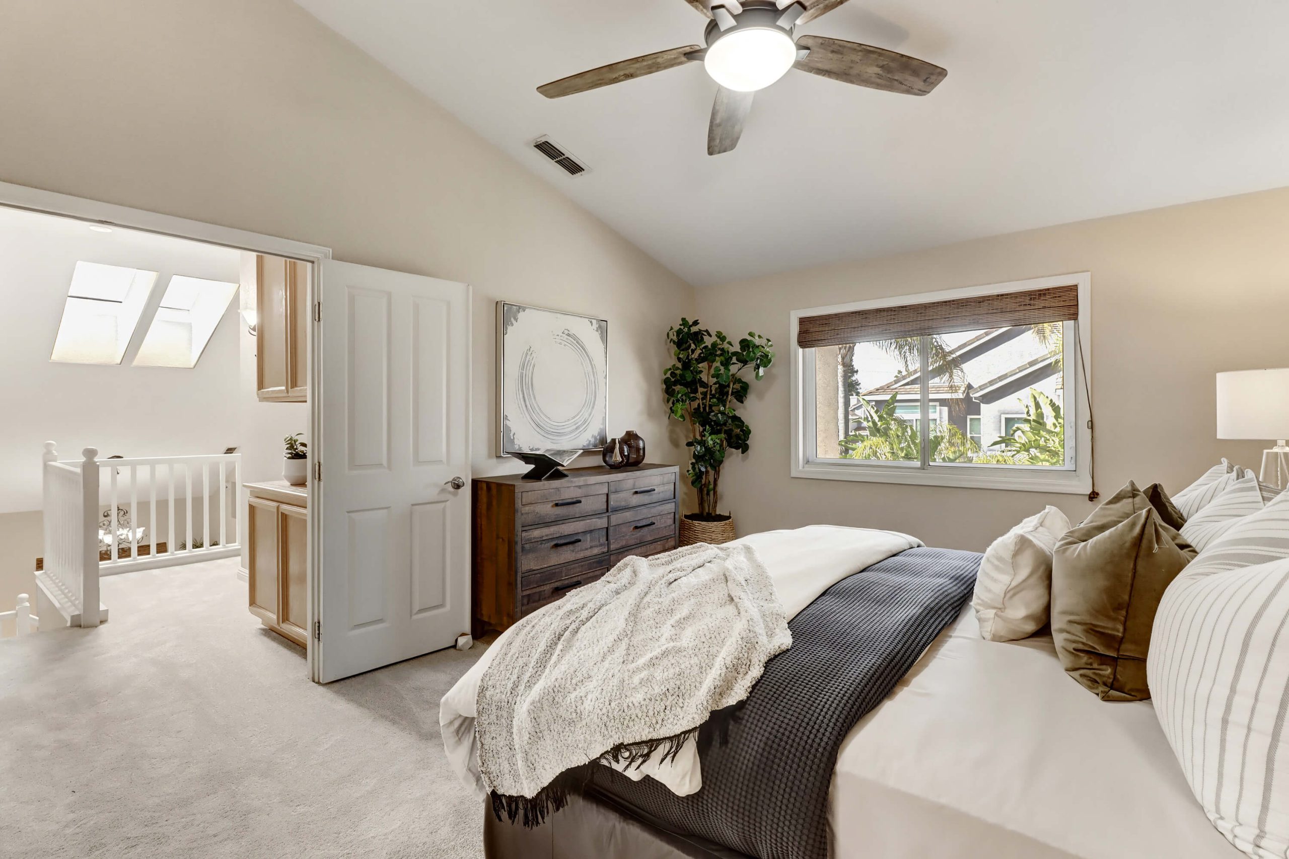 Seaton Dr, Folsom - Premiere Home Staging & Design