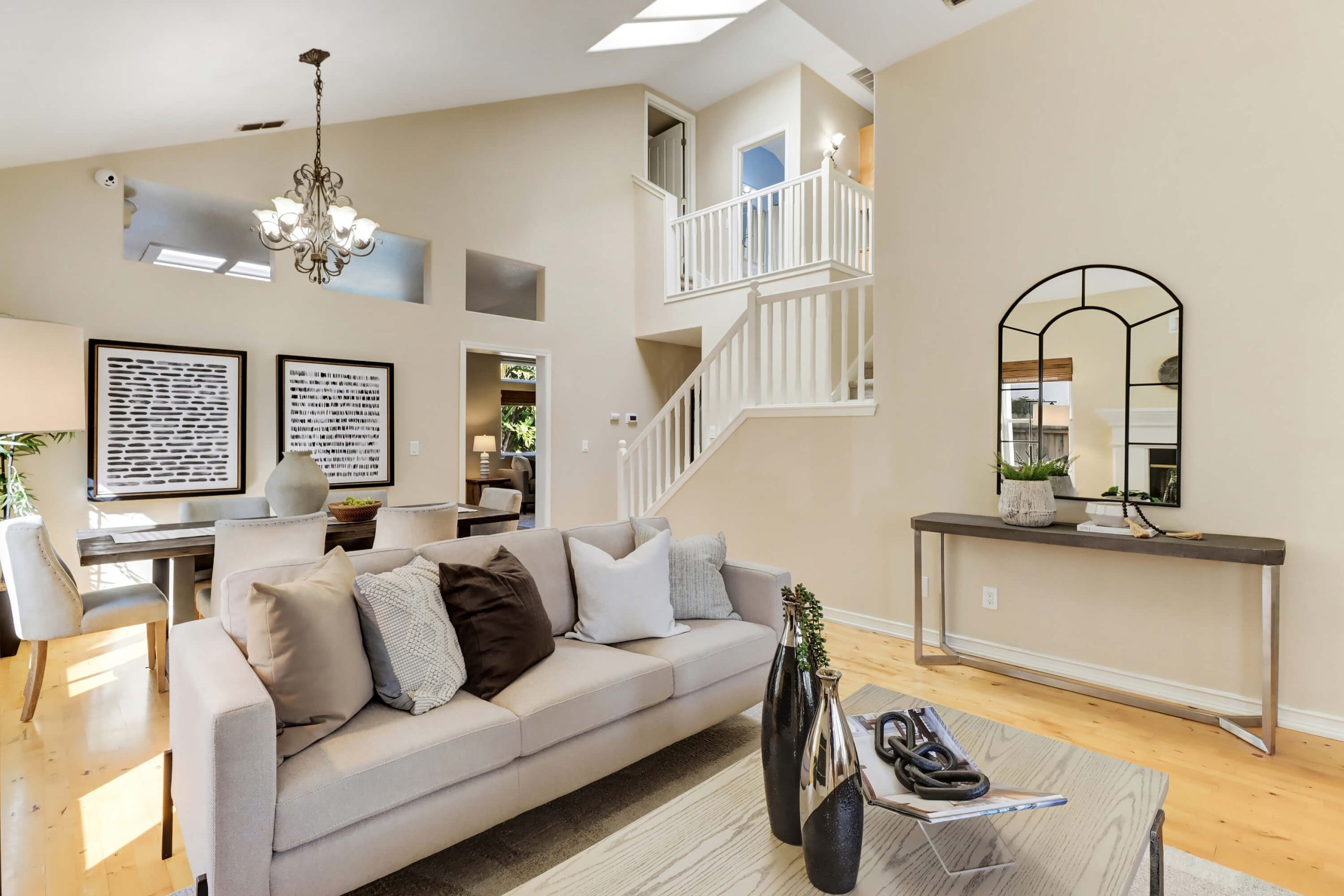 Seaton Dr, Folsom - Premiere Home Staging & Design