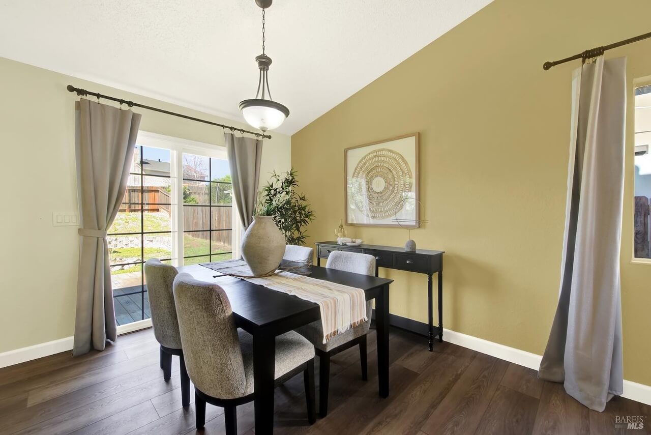 Tipperary Dr, Vacaville - Premiere Home Staging & Design