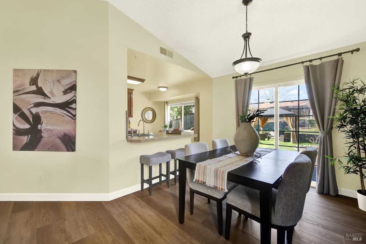 Tipperary Dr, Vacaville - Premiere Home Staging & Design