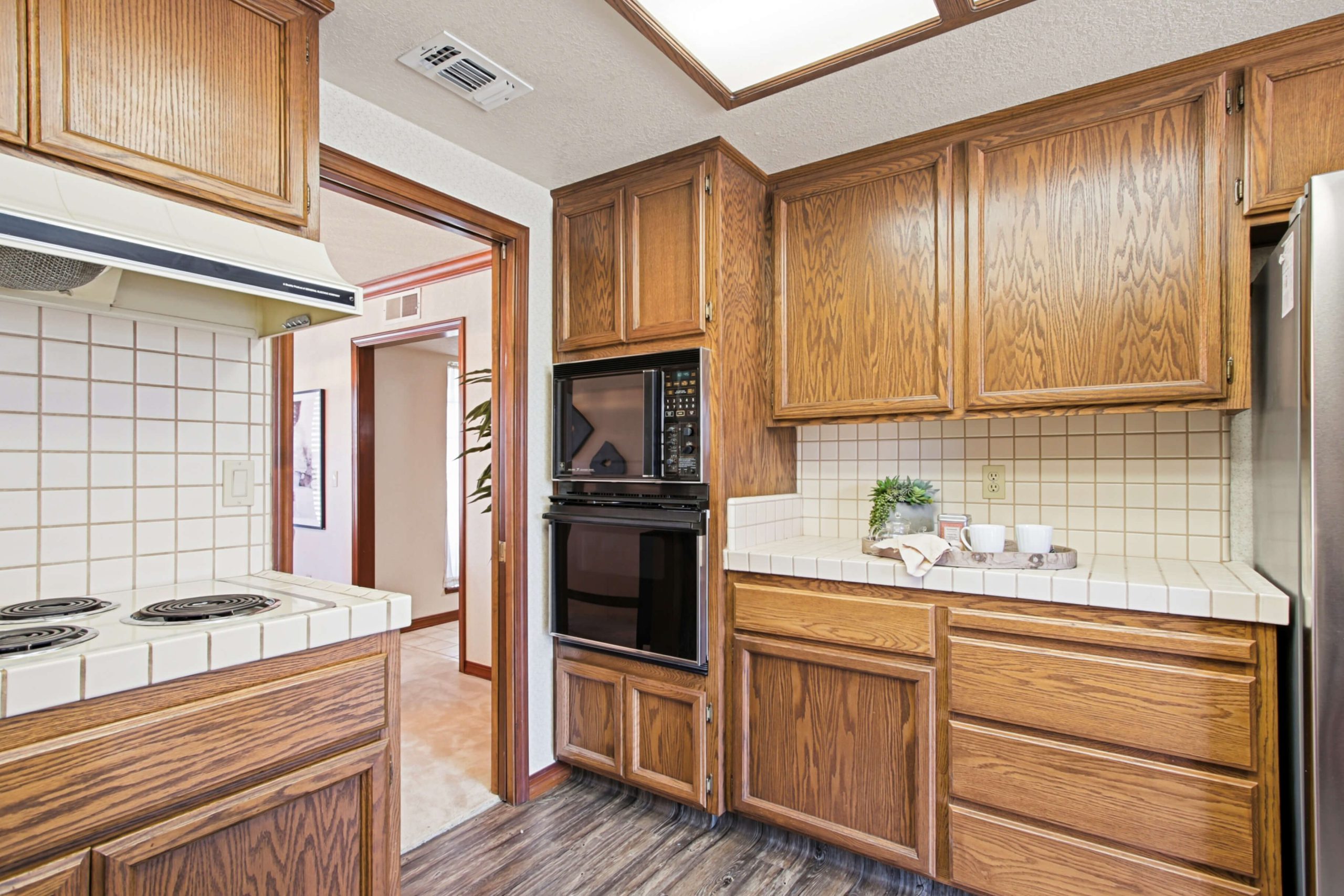 Valim Way, Sacramento - Premiere Home Staging & Design