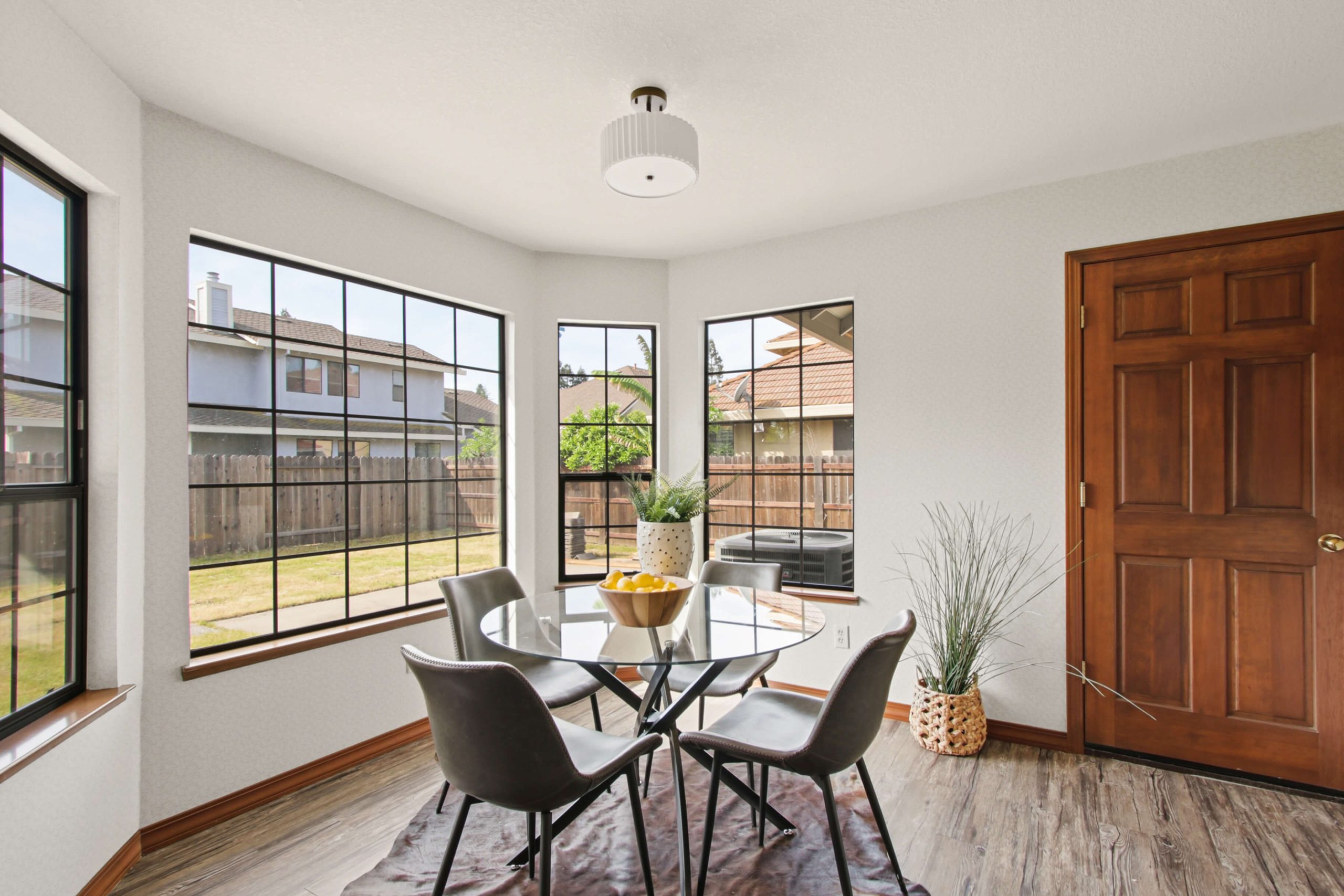 Valim Way, Sacramento - Premiere Home Staging & Design