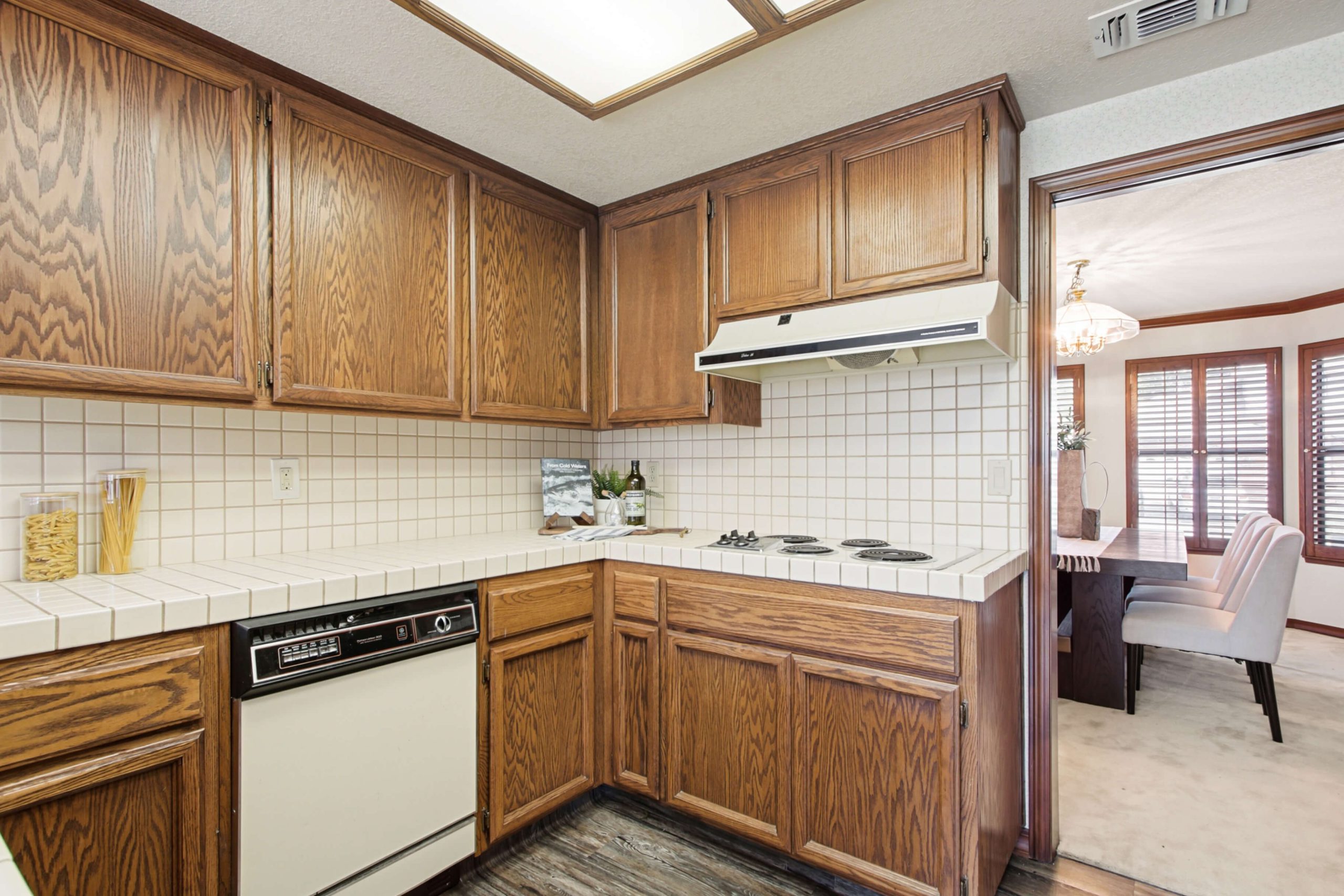 Valim Way, Sacramento - Premiere Home Staging & Design