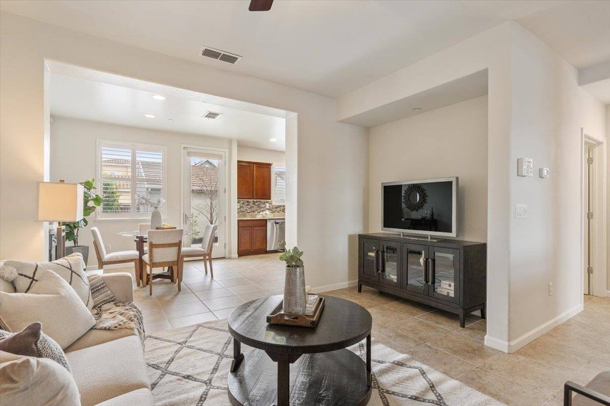 Village Plaza Dr, Roseville - Premiere Home Staging & Design