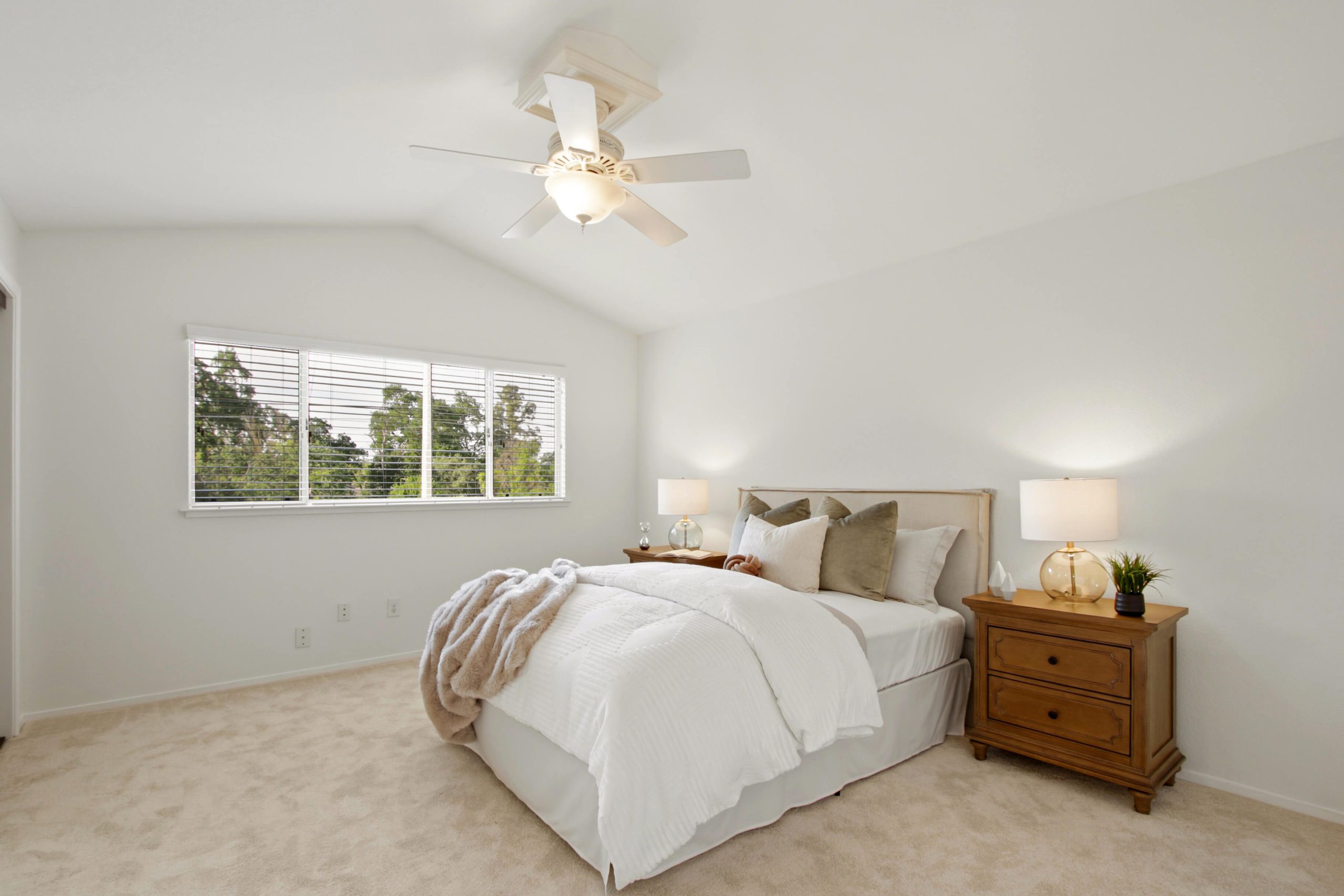 Woodpointe Cir, Sacramento - Premiere Home Staging & Design