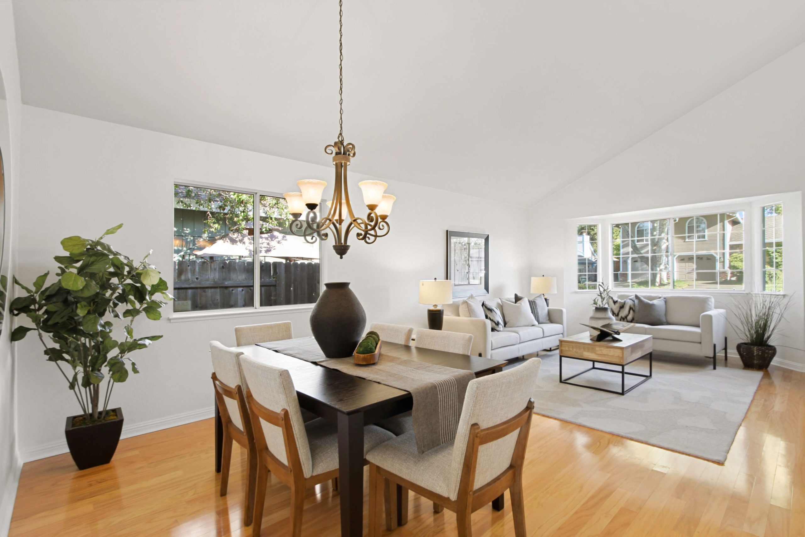 Woodpointe Cir, Sacramento - Premiere Home Staging & Design