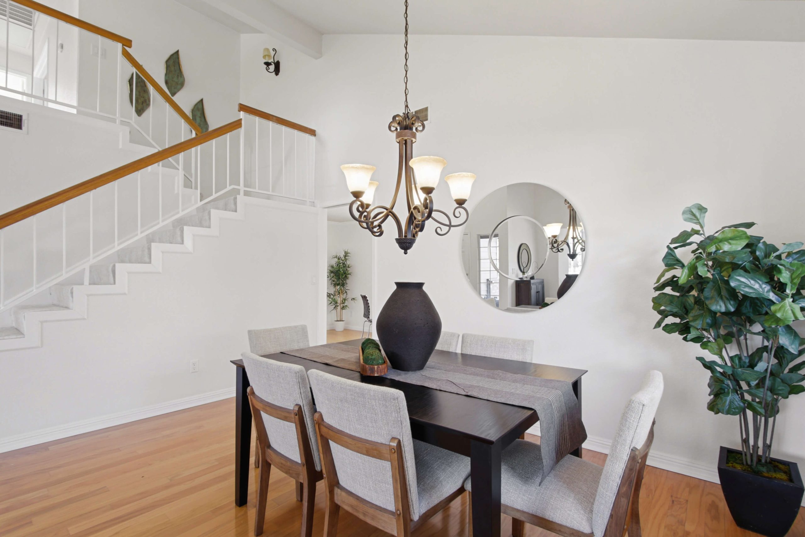 Woodpointe Cir, Sacramento - Premiere Home Staging & Design