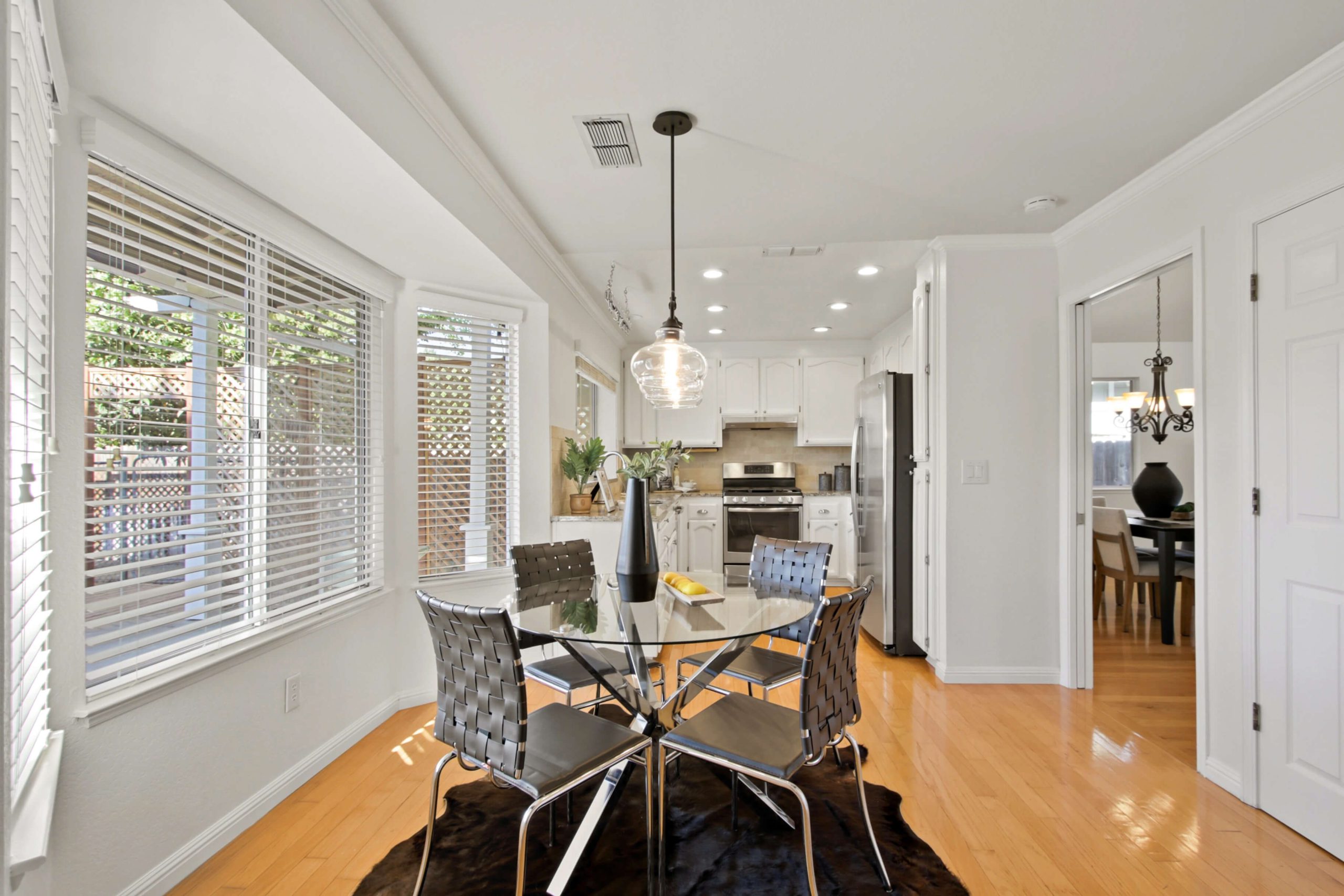 Woodpointe Cir, Sacramento - Premiere Home Staging & Design