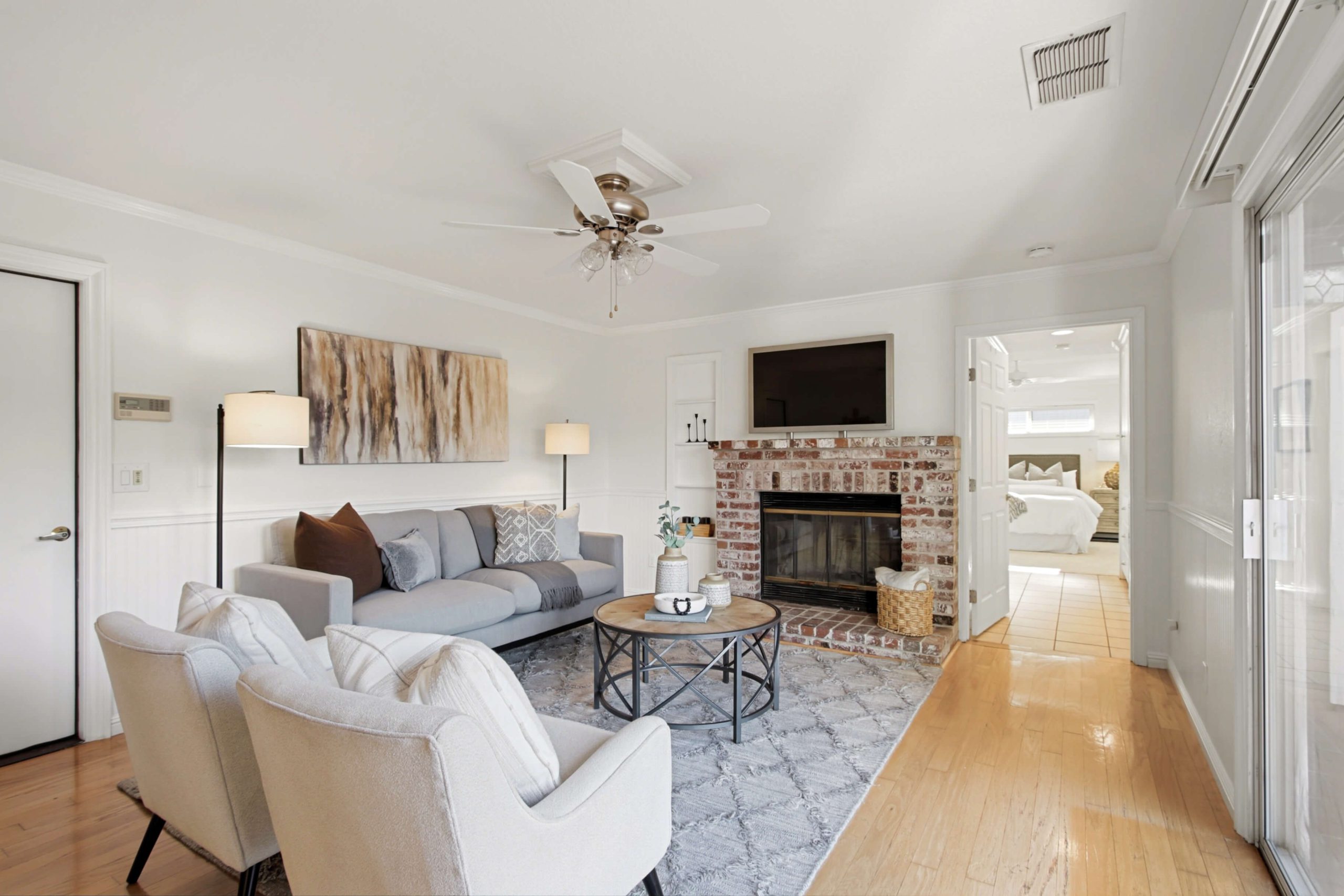 Woodpointe Cir, Sacramento - Premiere Home Staging & Design