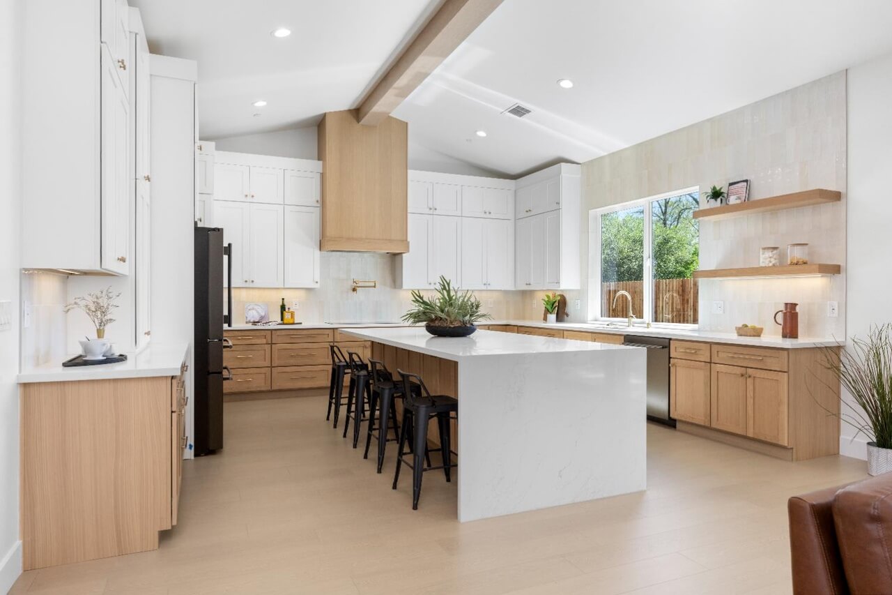 Maple Hill Ln, Orangevale - Premiere Home Staging & Design