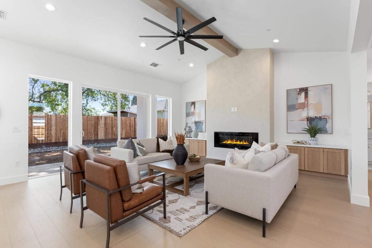 Maple Hill Ln, Orangevale - Premiere Home Staging & Design