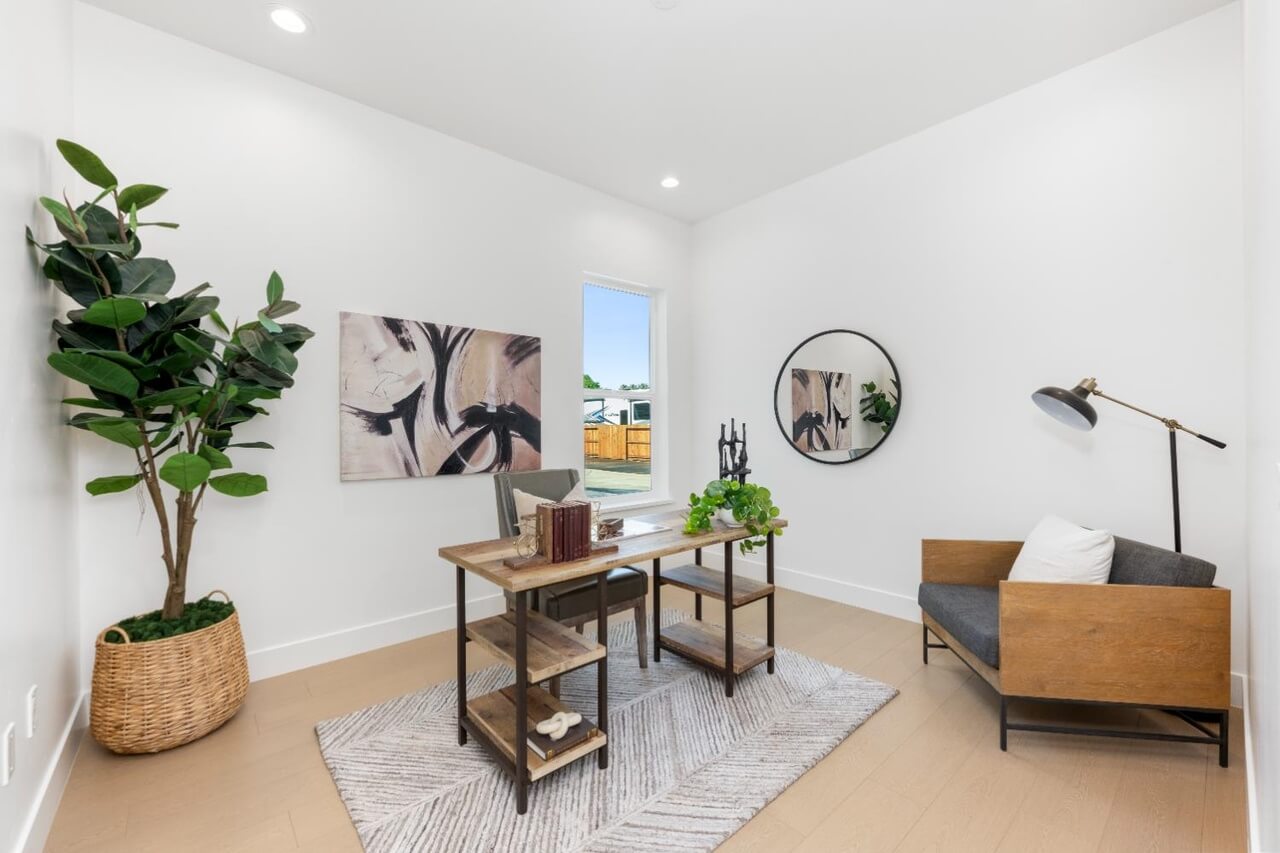 Maple Hill Ln, Orangevale - Premiere Home Staging & Design