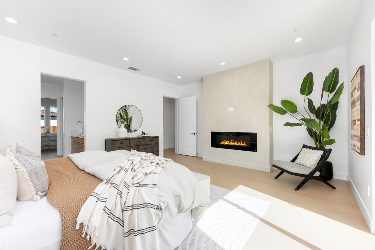 Maple Hill Ln, Orangevale - Premiere Home Staging & Design