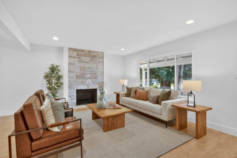 Tanglewood Cir, Orangevale - Premiere Home Staging & Design