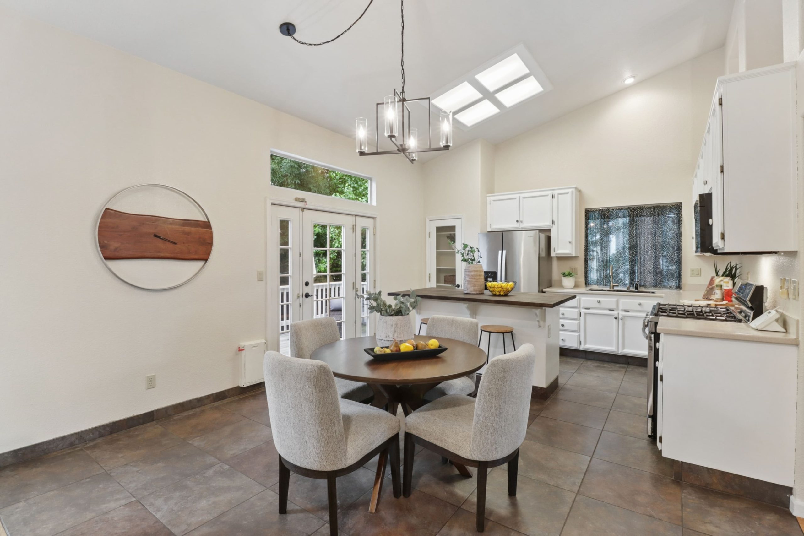 Amhurst Cir, Folsom - Premiere Home Staging & Design