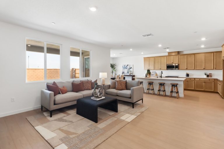 Buntline Way, Roseville - Premiere Home Staging & Design
