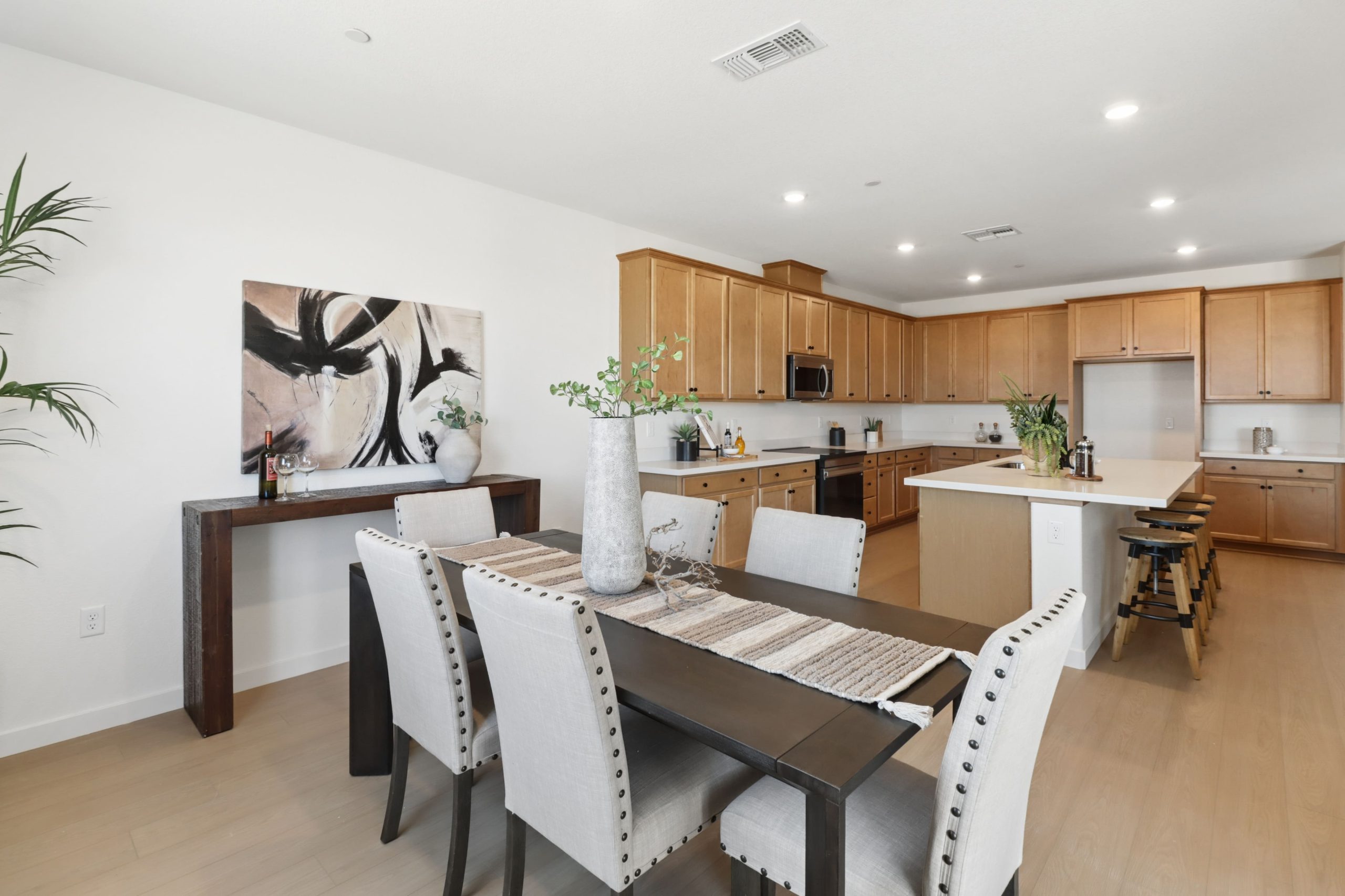 Buntline Way, Roseville - Premiere Home Staging & Design