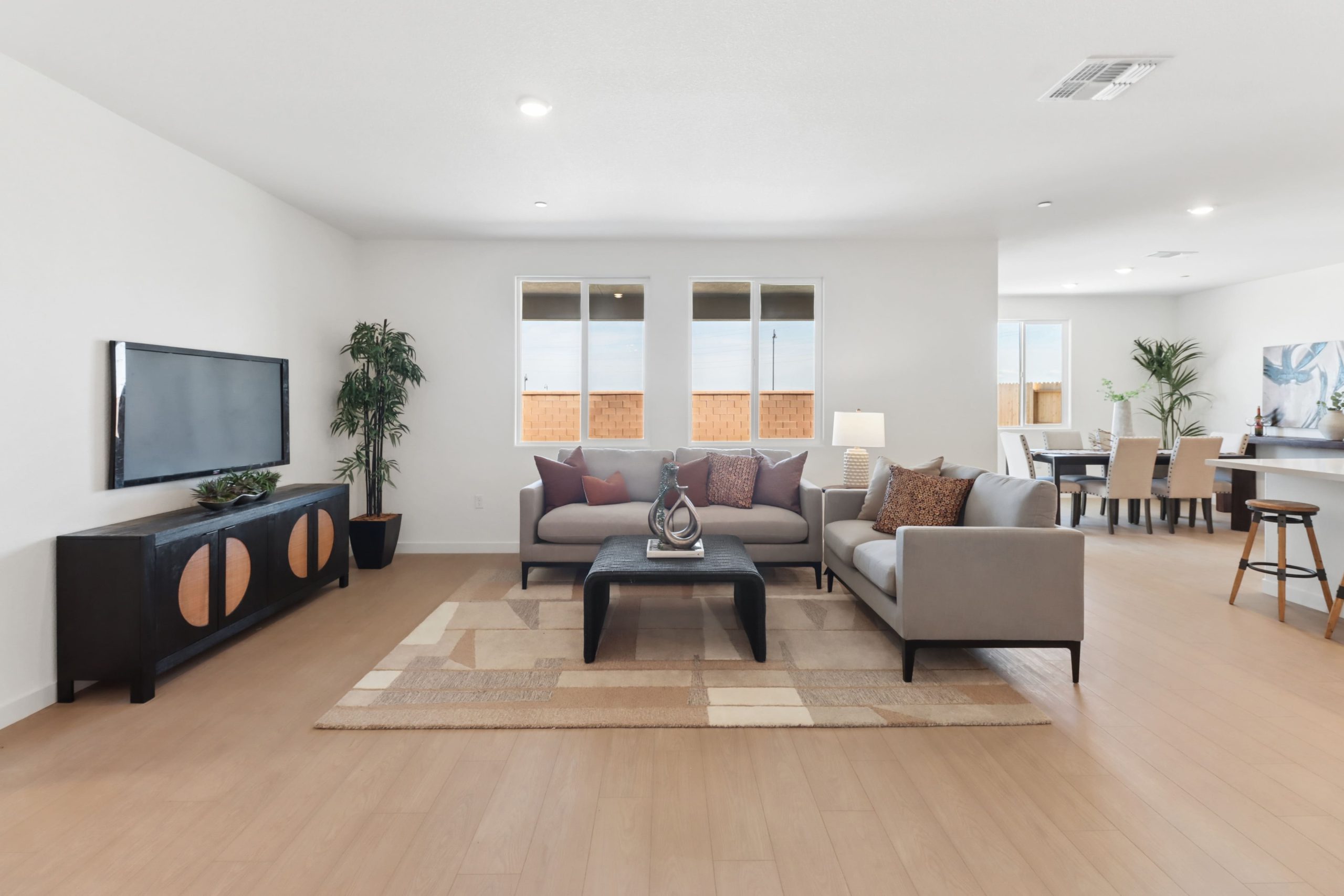 Buntline Way, Roseville - Premiere Home Staging & Design