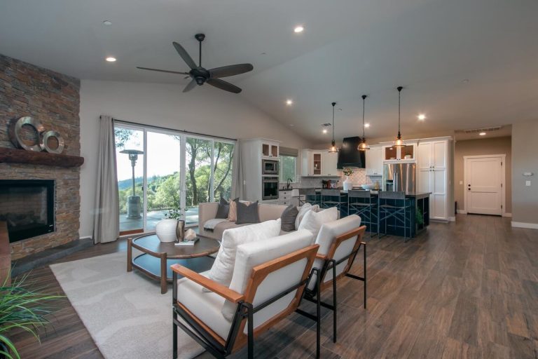 Champagne Ln, Placerville - Premiere Home Staging & Design