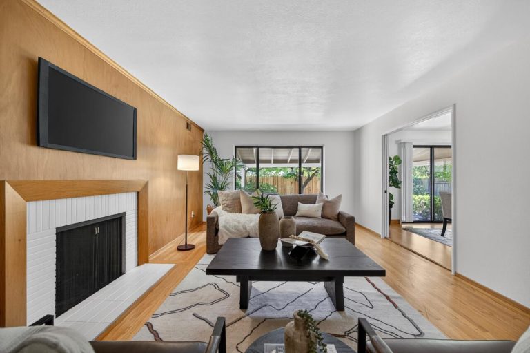 Euclid Ave, Sacramento - Premiere Home Staging & Design