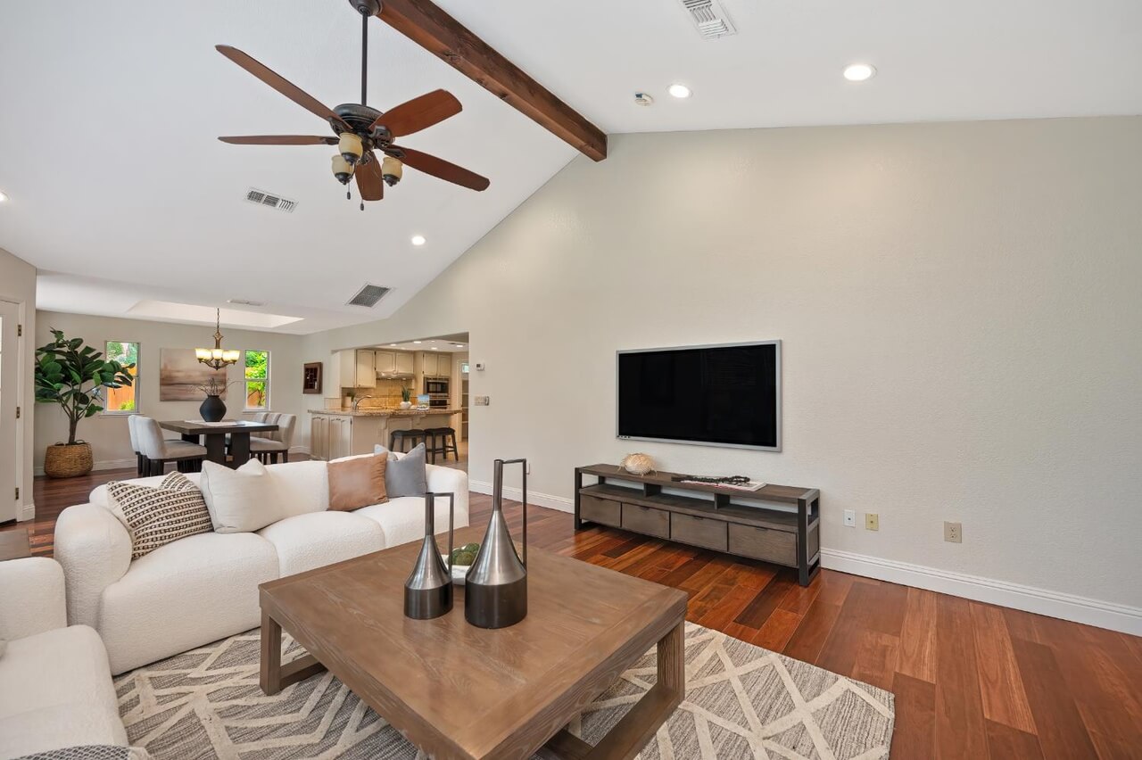 Hillmont Way, Roseville - Premiere Home Staging & Design