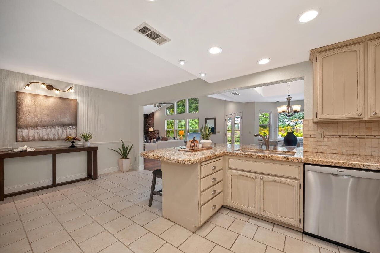 Hillmont Way, Roseville - Premiere Home Staging & Design