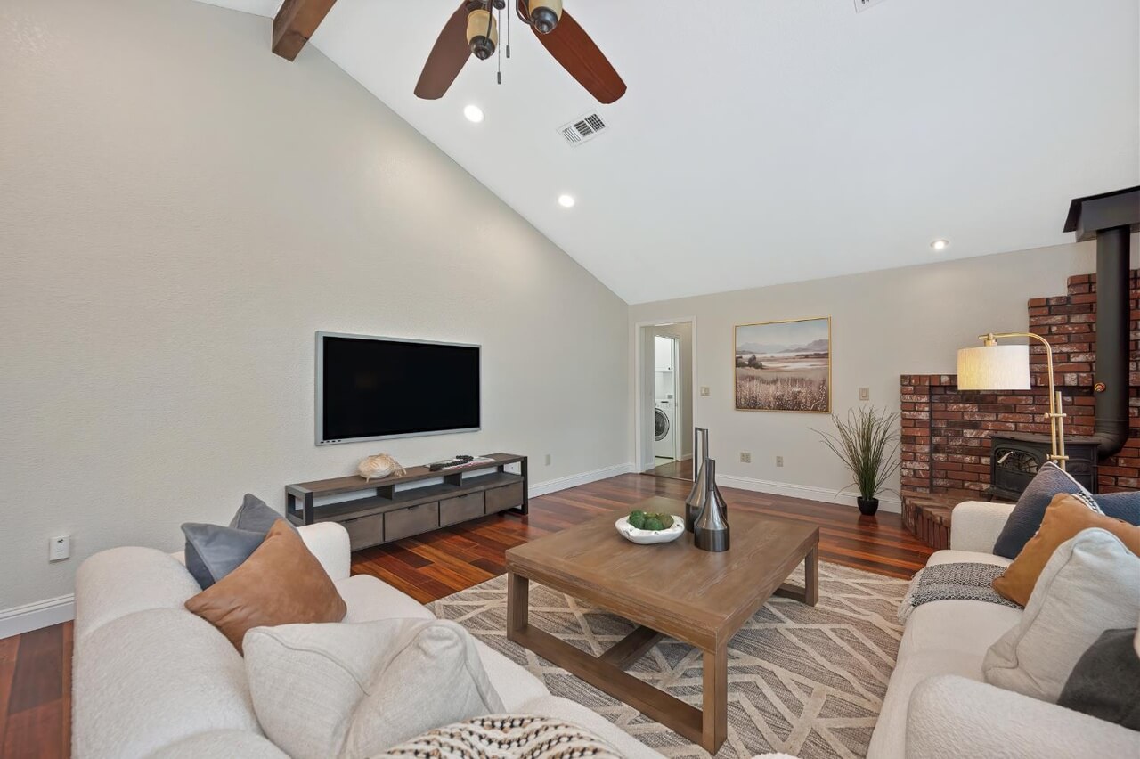 Hillmont Way, Roseville - Premiere Home Staging & Design