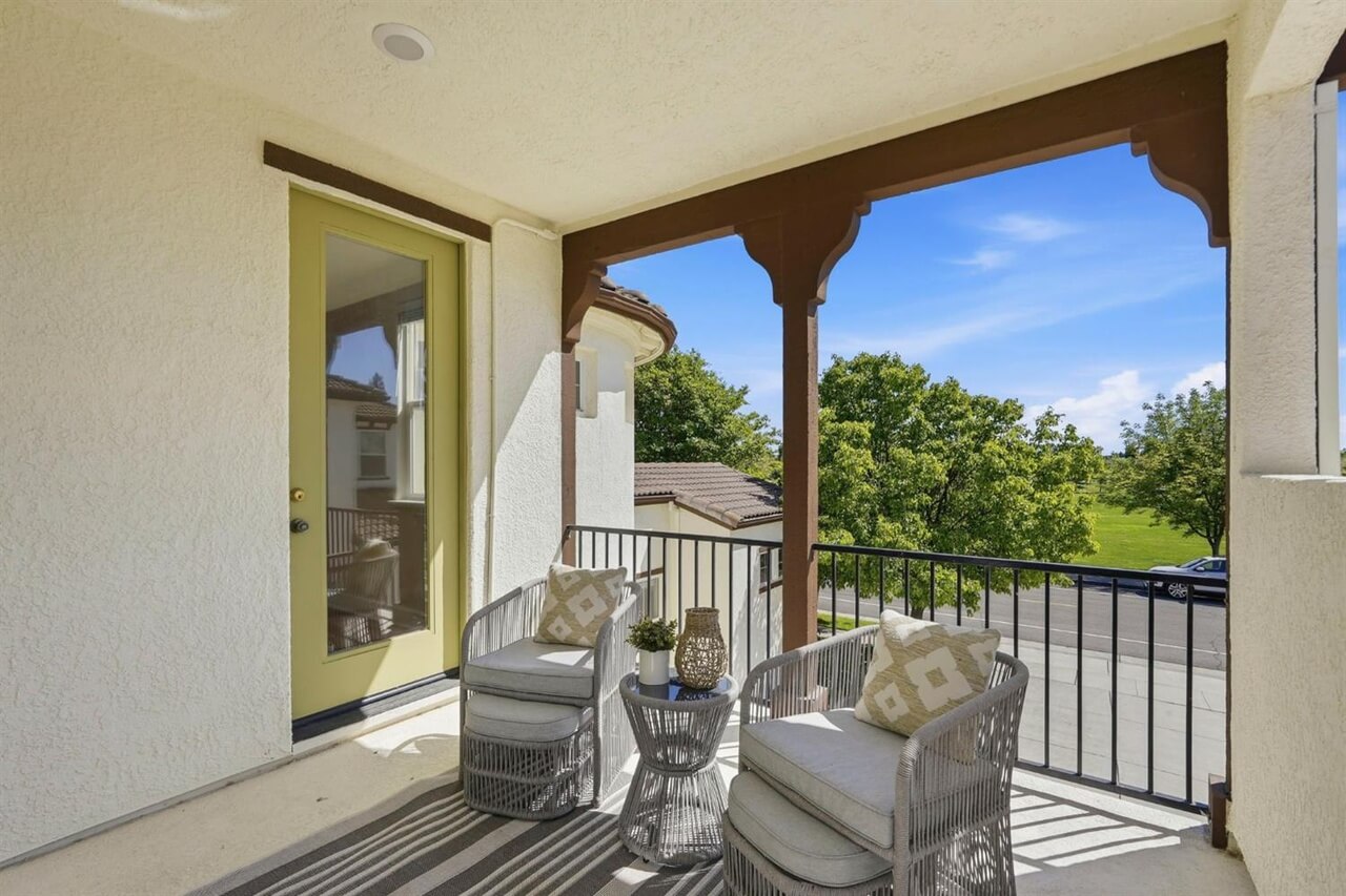 Jerry Litell Way, Sacramento - Premiere Home Staging & Design