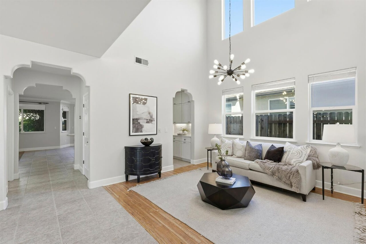 Jerry Litell Way, Sacramento - Premiere Home Staging & Design