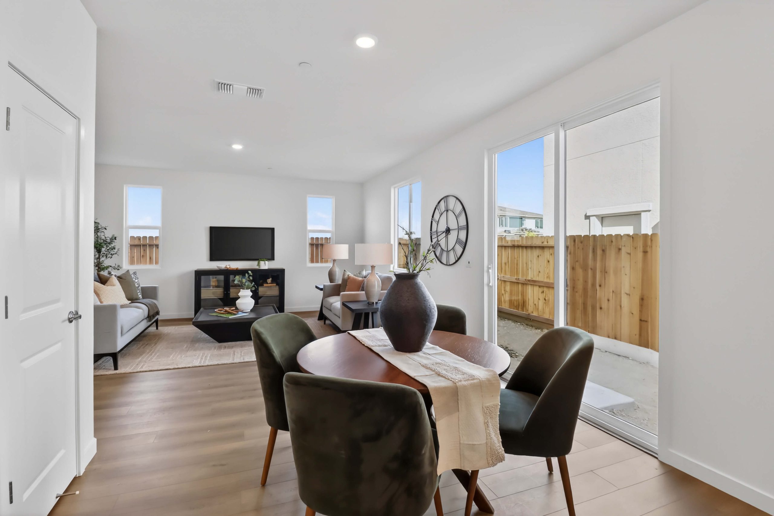 Kelp Rd, Roseville - Premiere Home Staging & Design