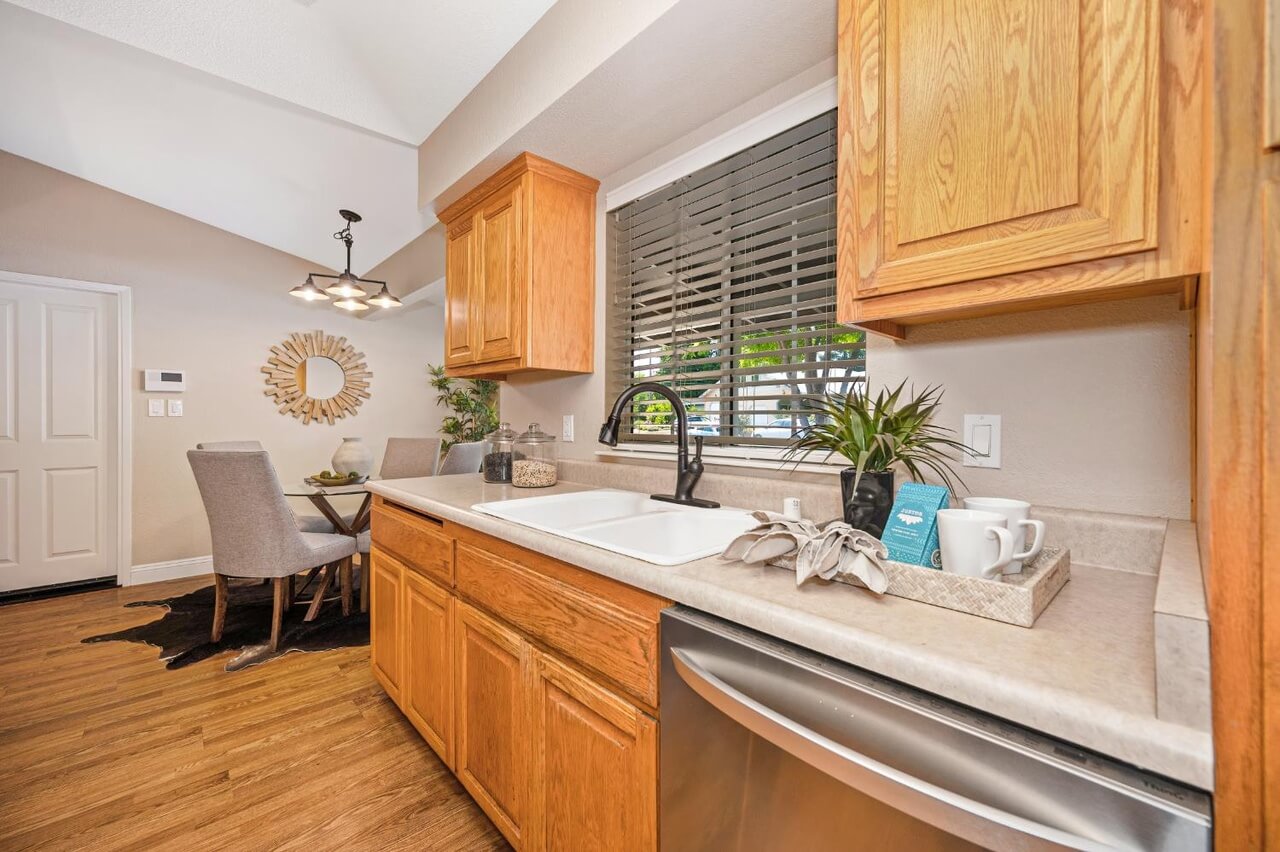 Nevins Way, Orangevale - Premiere Home Staging & Design