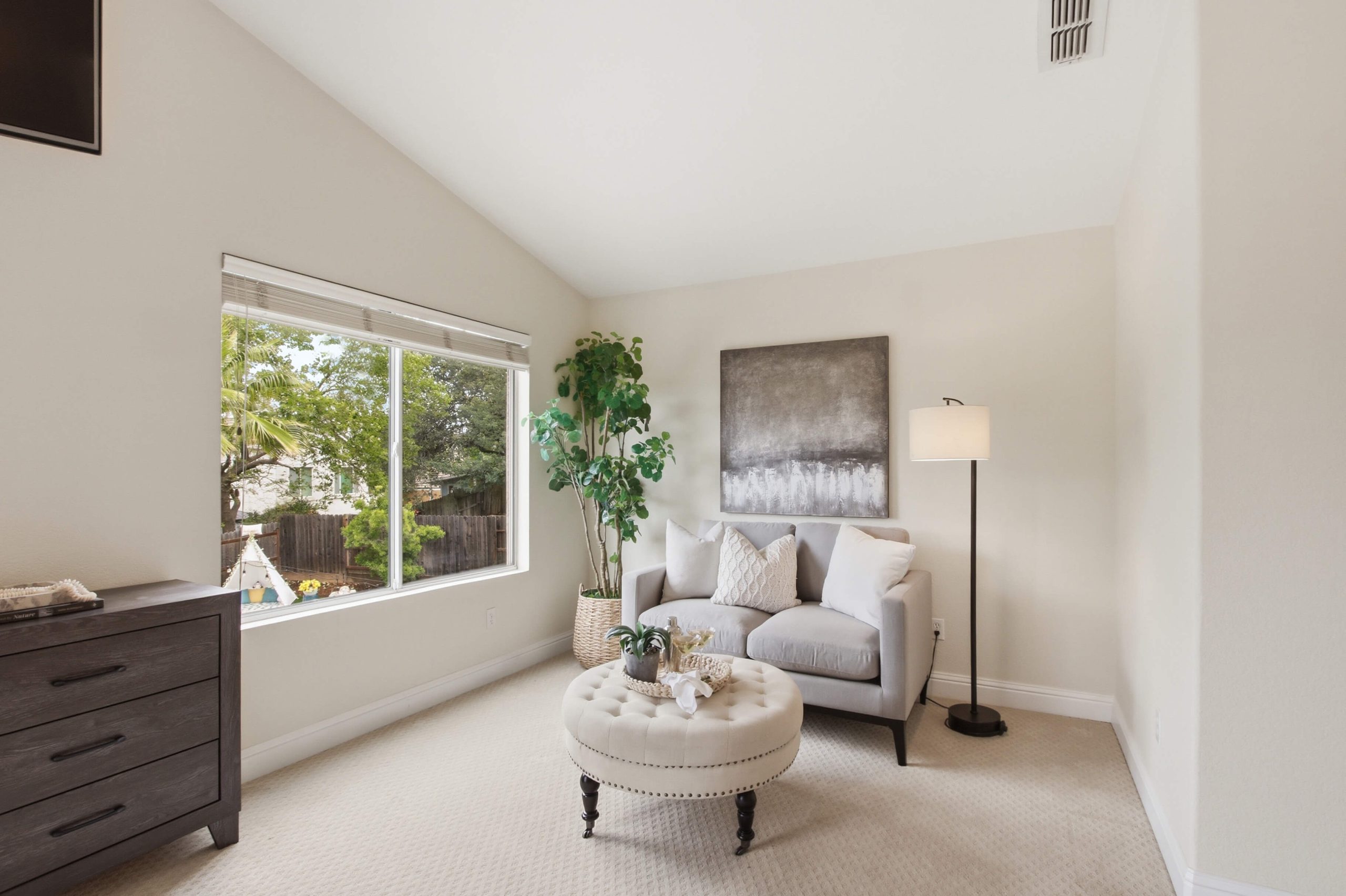 Agee Ct, Folsom - Premiere Home Staging & Design