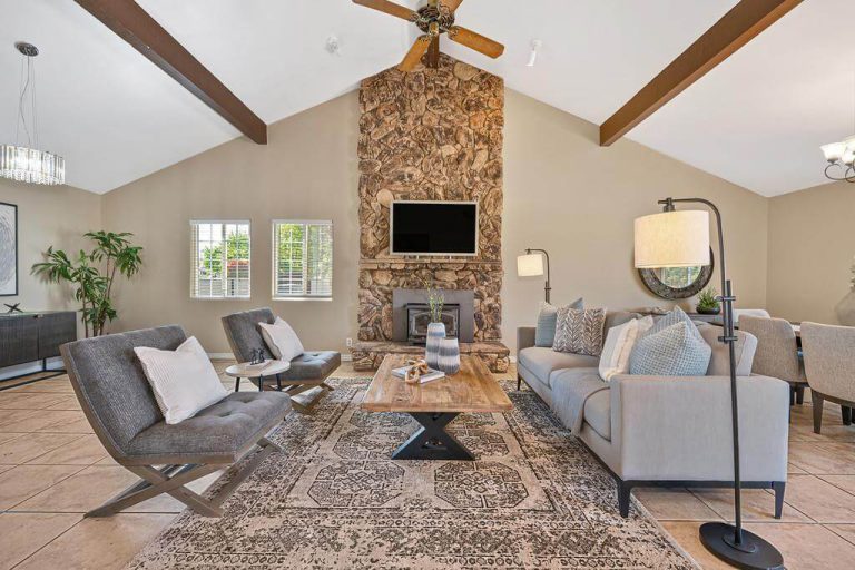 Bianchi Rd, Roseville - Premiere Home Staging & Design