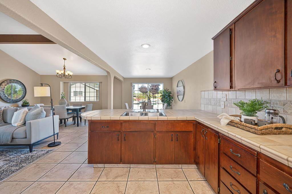 Bianchi Rd, Roseville - Premiere Home Staging & Design