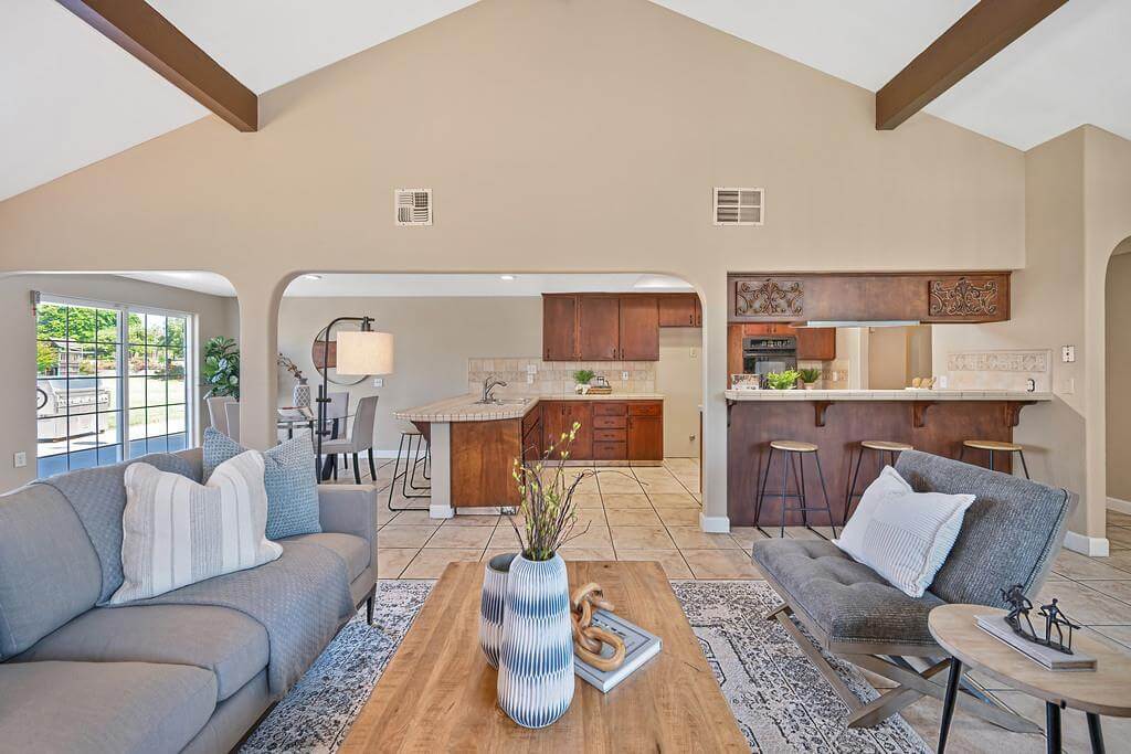 Bianchi Rd, Roseville - Premiere Home Staging & Design