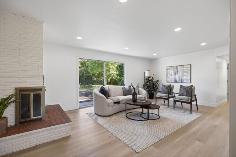 Donnie Lyn Way, Carmichael - Premiere Home Staging & Design