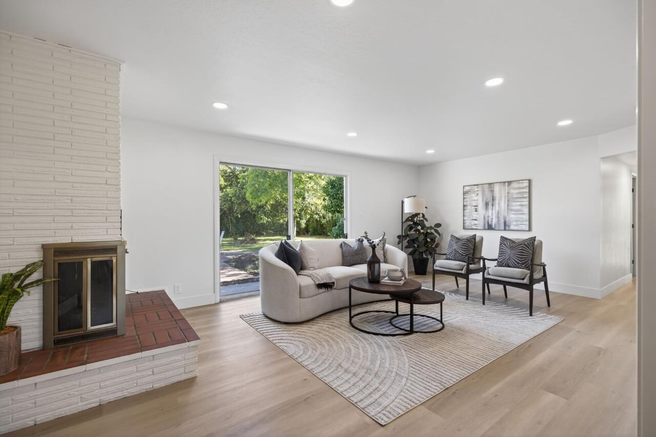 Donnie Lyn Way, Carmichael - Premiere Home Staging & Design