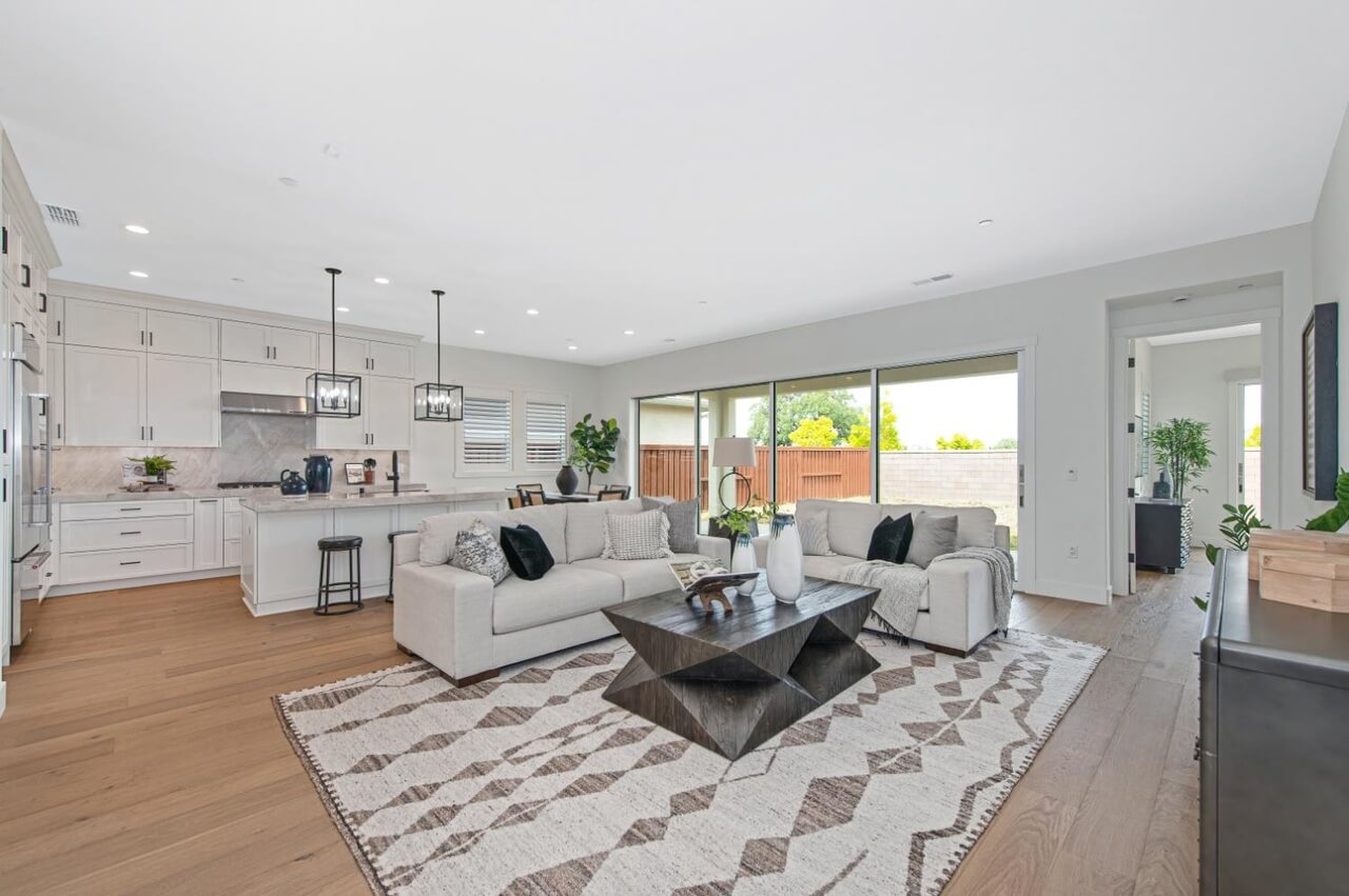 Emerald Glen Ln, Folsom - Premiere Home Staging & Design
