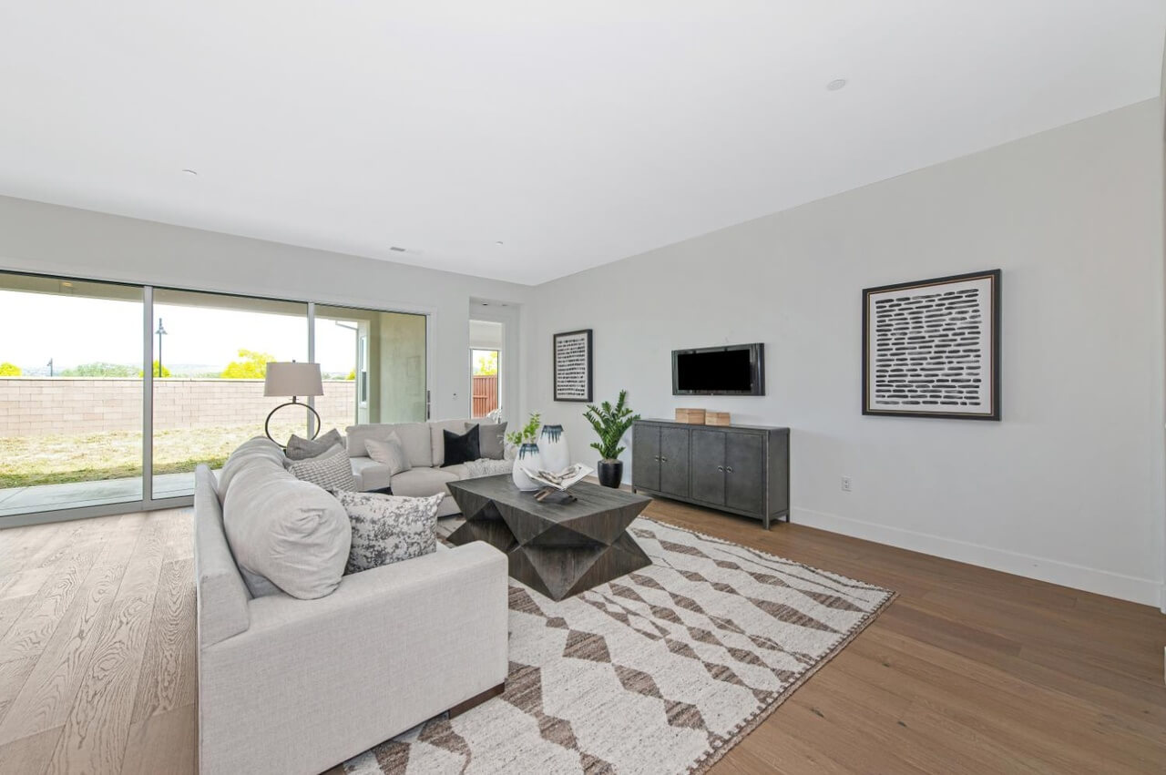 Emerald Glen Ln, Folsom - Premiere Home Staging & Design