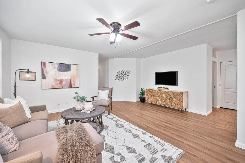 Green Leaf Ln, Foresthill - Premiere Home Staging & Design
