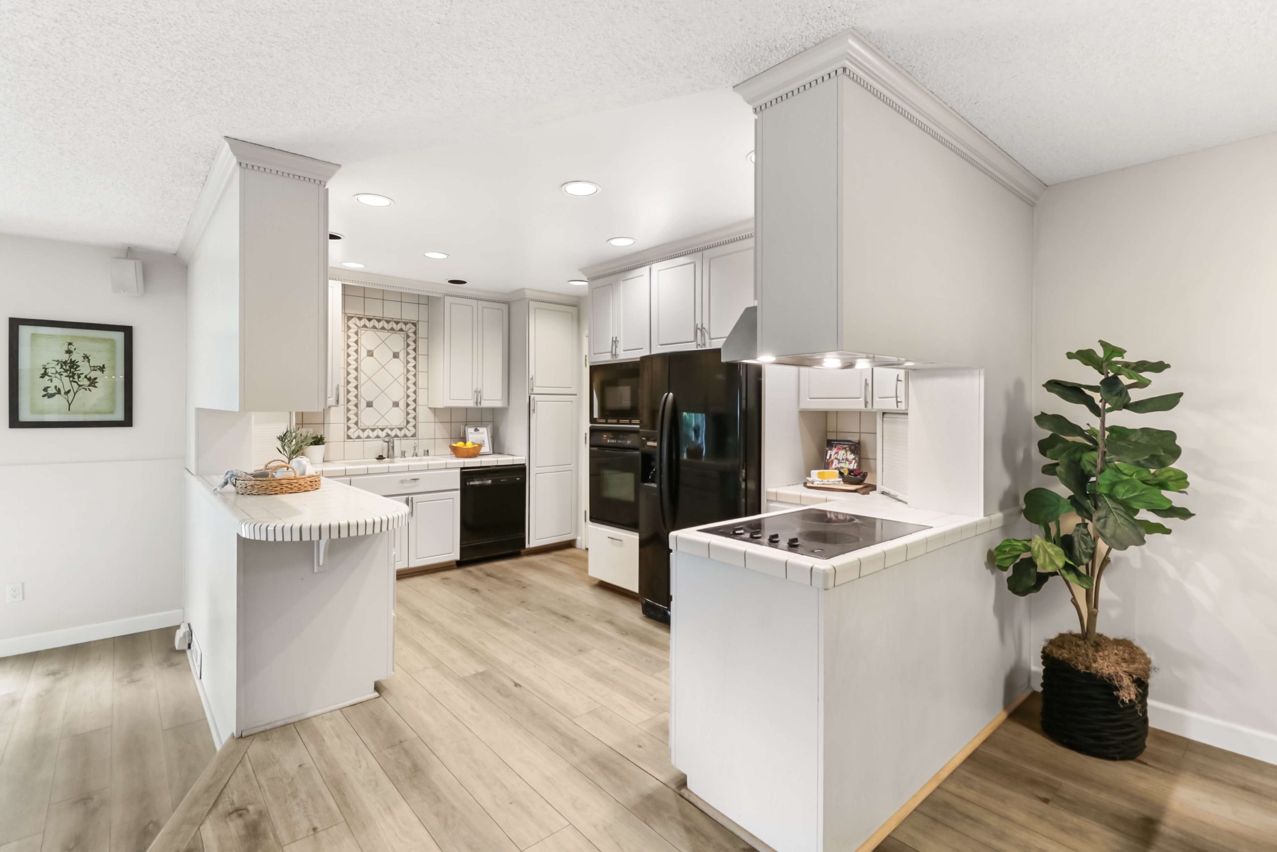 Harber Ct, Sacramento - Premiere Home Staging & Design