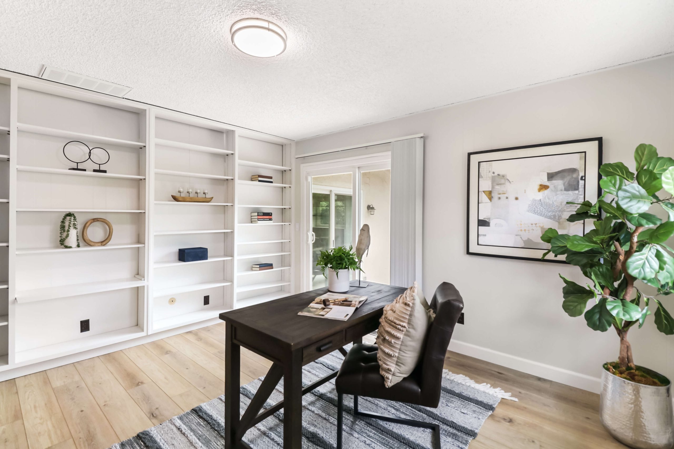 Harber Ct, Sacramento - Premiere Home Staging & Design