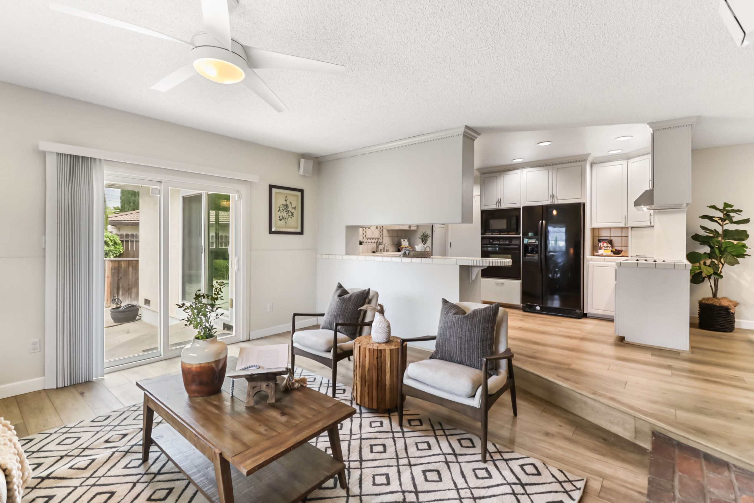 Harber Ct, Sacramento - Premiere Home Staging & Design