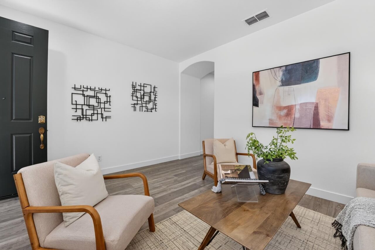 Hearst St, West Sacramento - Premiere Home Staging & Design