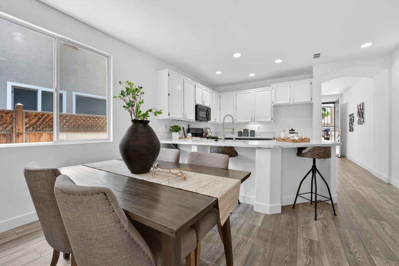 Hearst St, West Sacramento - Premiere Home Staging & Design