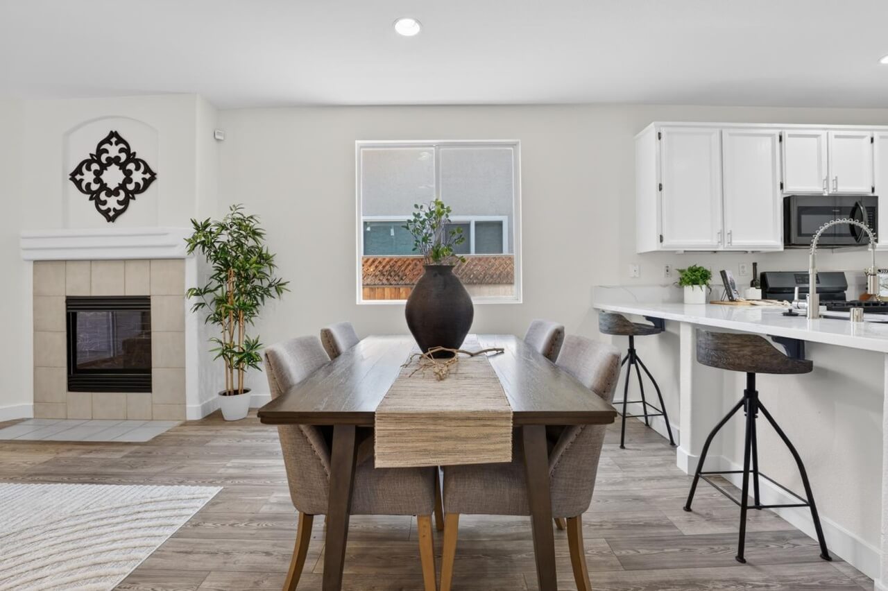 Hearst St, West Sacramento - Premiere Home Staging & Design