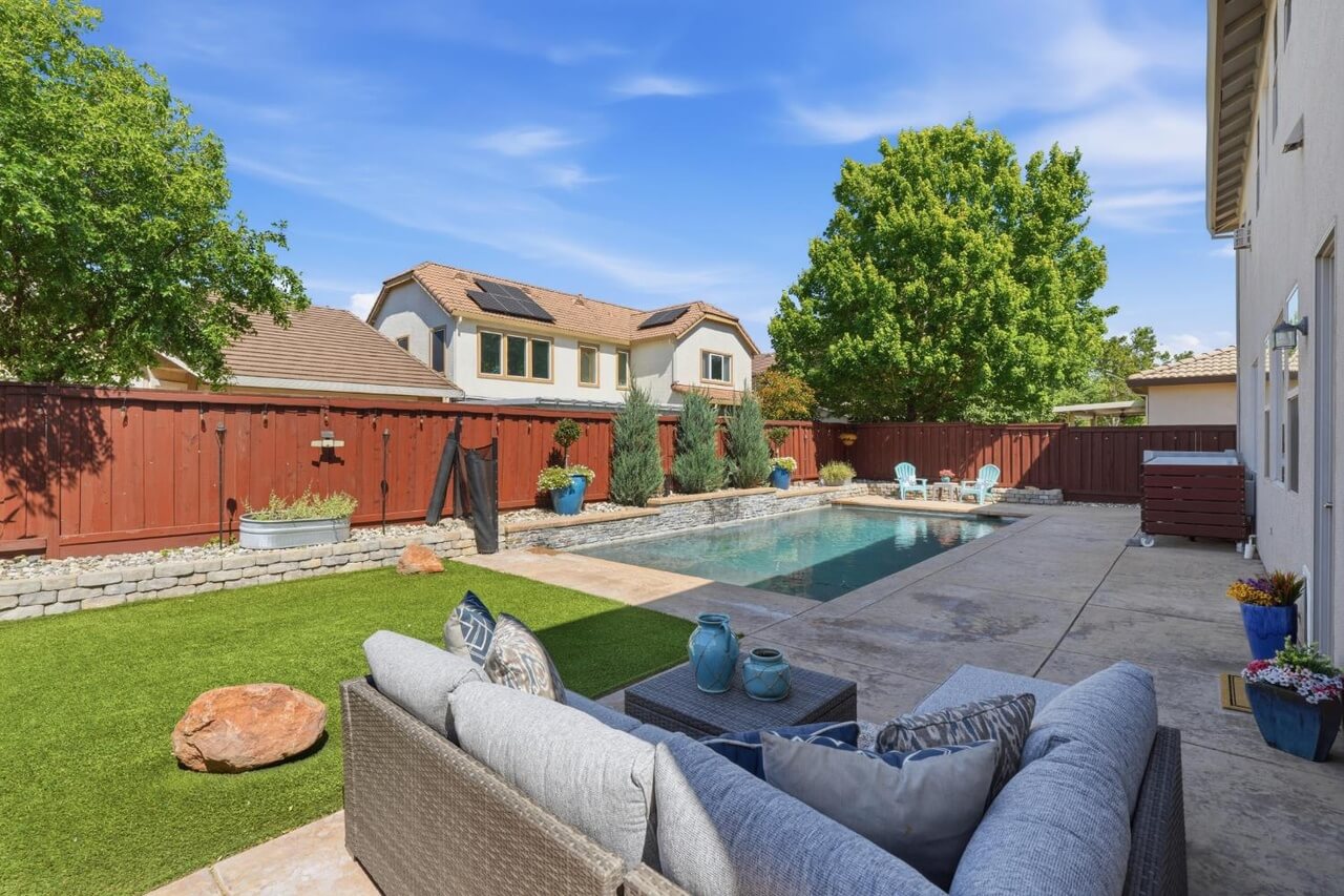 Jennick Way, Elk Grove - Premiere Home Staging & Design
