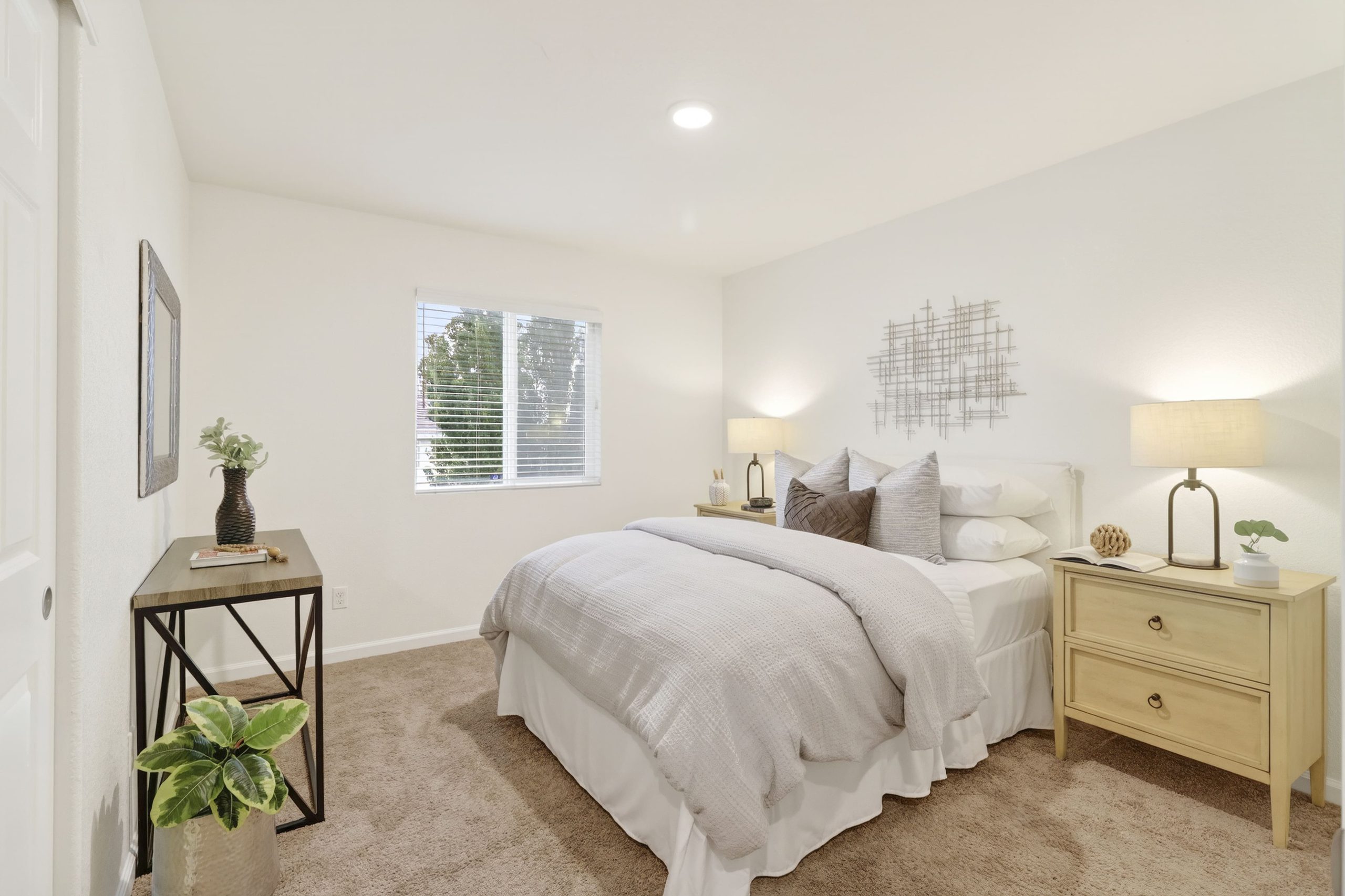 Kossum Way, Elk Grove - Premiere Home Staging & Design