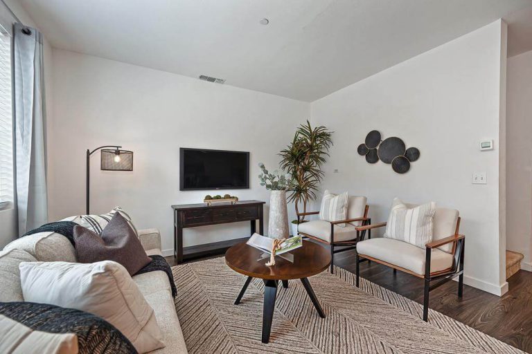Mesmerizing Walk, Sacramento - Premiere Home Staging & Design